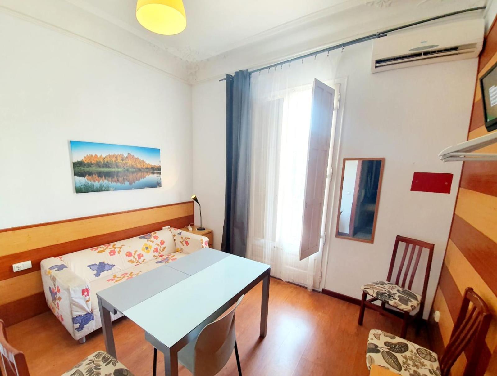 バルセロナApartamento Urgellアパートメント エクステリア 写真