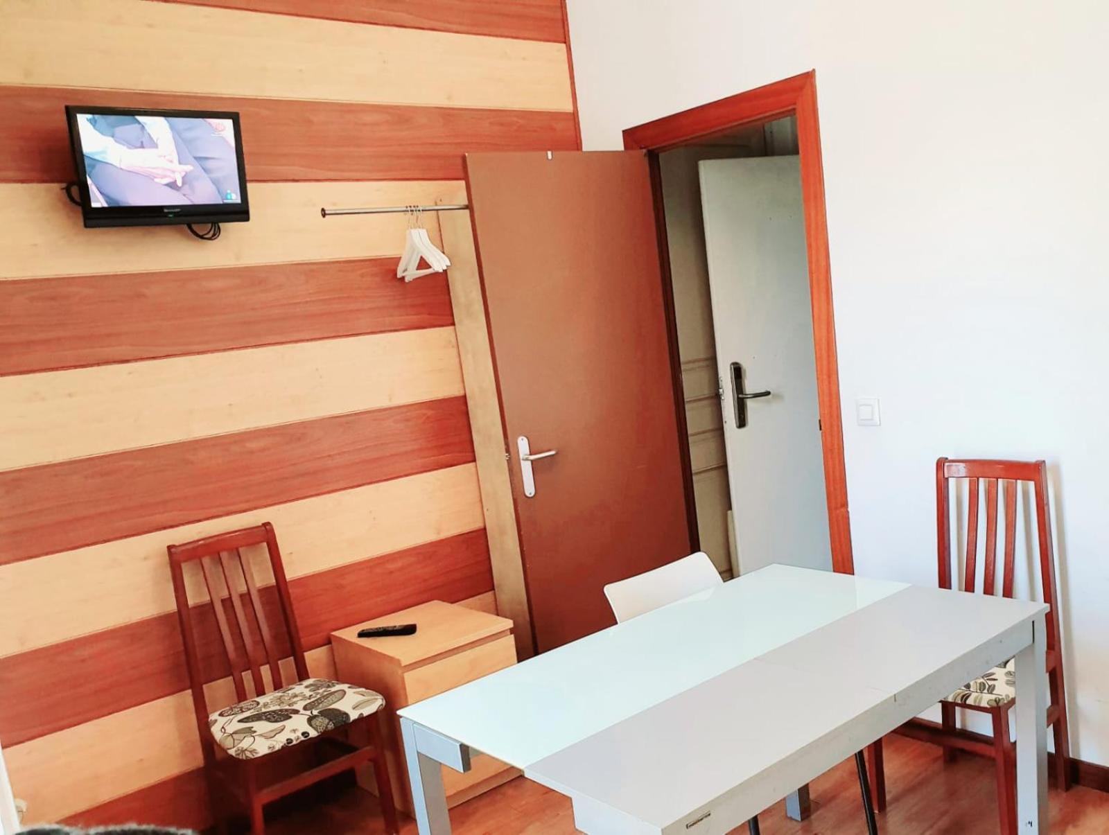 バルセロナApartamento Urgellアパートメント エクステリア 写真